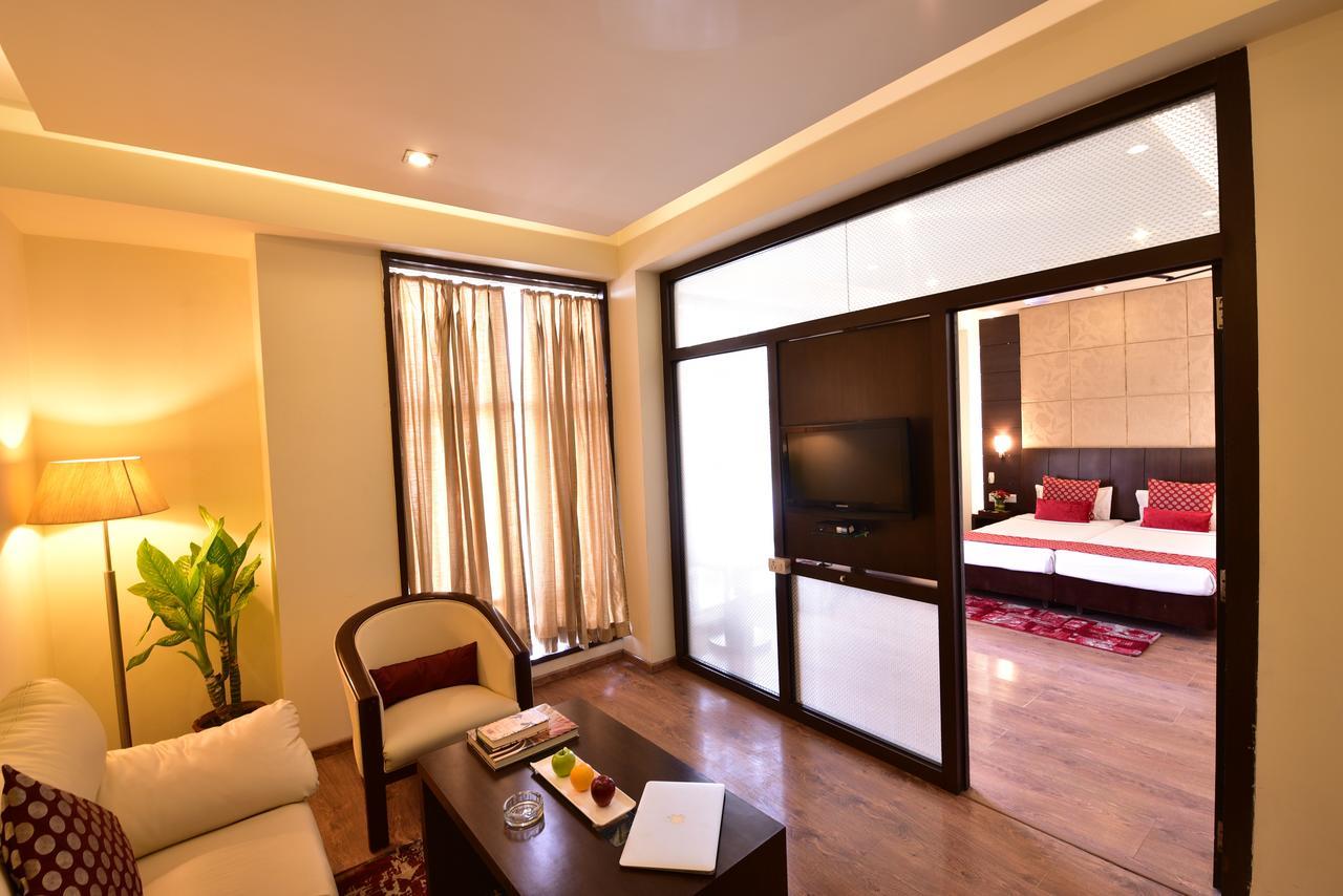 Hotel Surya Plaza Kota  Extérieur photo